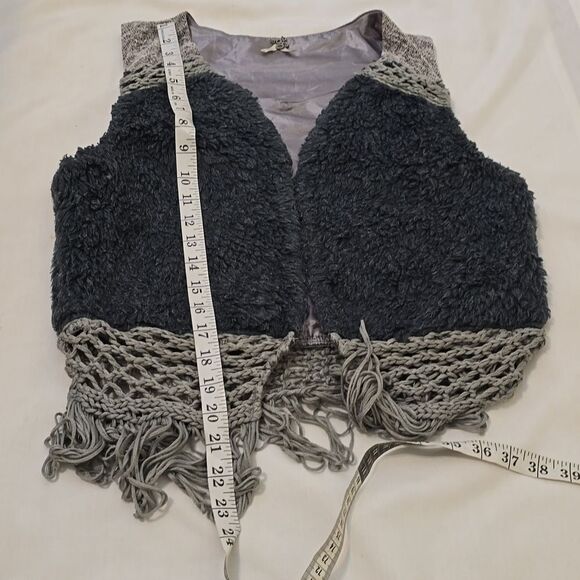 - G BY Gimmick BKE faux leather vest size M - Picture 6 of 8